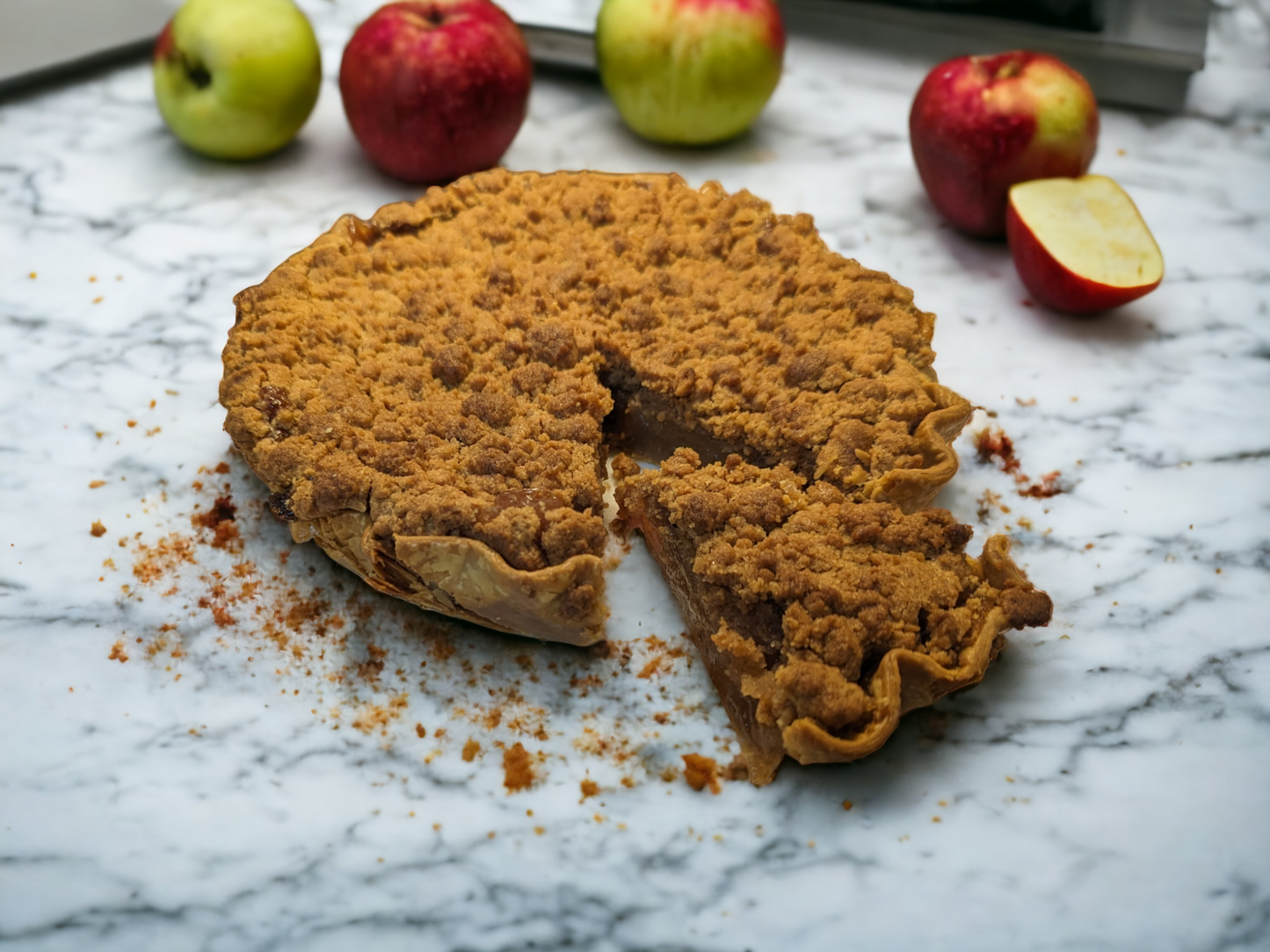 Caramel Apple Crumble Pie 9"